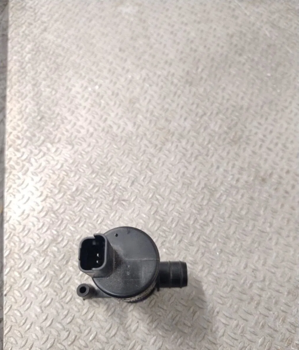 Pompe lave-glace avant Renault MASTER III Camion plate-forme-Châssis (EV, HV, UV) 2.3 dci 145 fwd (ev0e, ev0f, hv0e, hv0