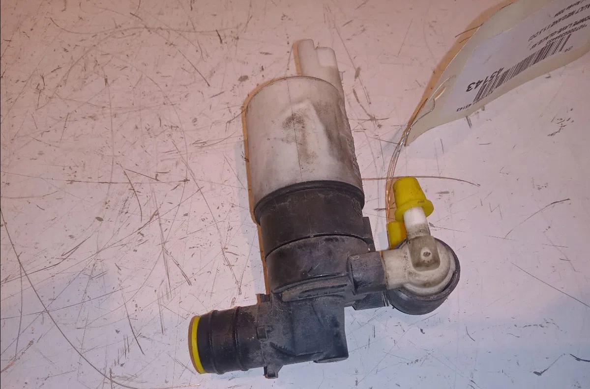 Pompe lave-glace avant Renault MEGANE II (BM0-1_, CM0-1_) 1.5 dci (bm0f, bm0t, bm2b, cm0f, cm0t) (2002-2008) 5 portes oc