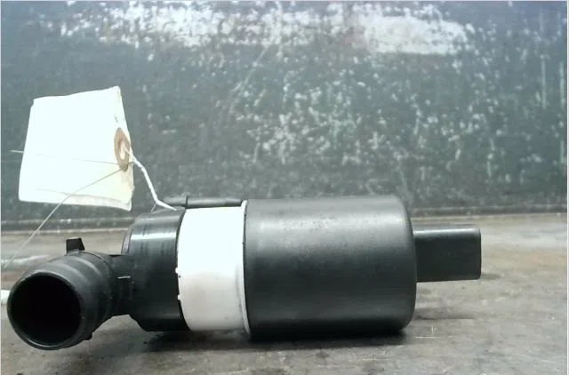 Pompe lave-glace avant Renault MEGANE III Grandtour (KZ0-1) 1.5 dci (kz09, kz0d, kz1g, kz29, kz14, kz1w, kz10, kz1f,... 