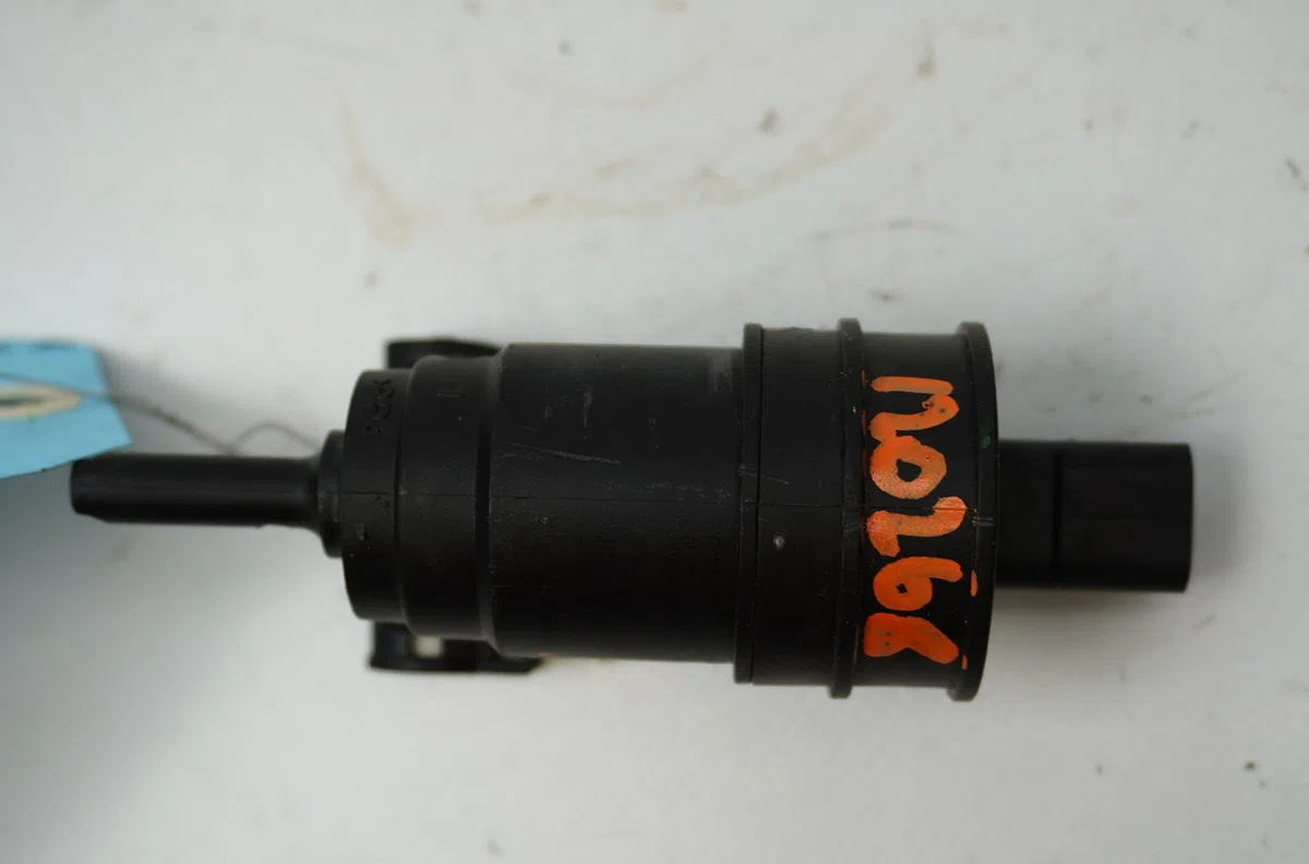 Pompe lave-glace avant Renault MEGANE Scenic (JA0-1_) 1.9 d (ja0j) (1997-1999) occasion