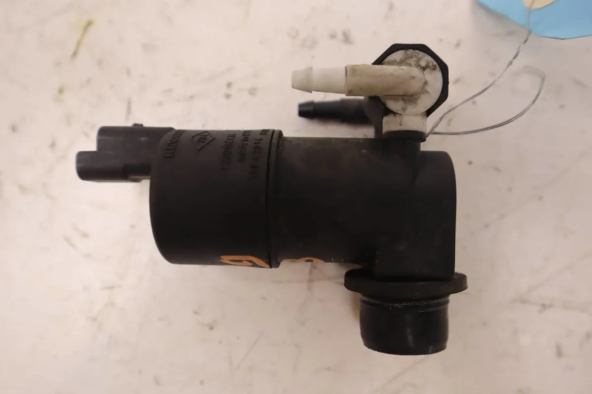 Pompe lave-glace avant Renault VEL SATIS (BJ0_) 2.2 dci (bj0e, bj0f) (2002-2009) 5 portes occasion
