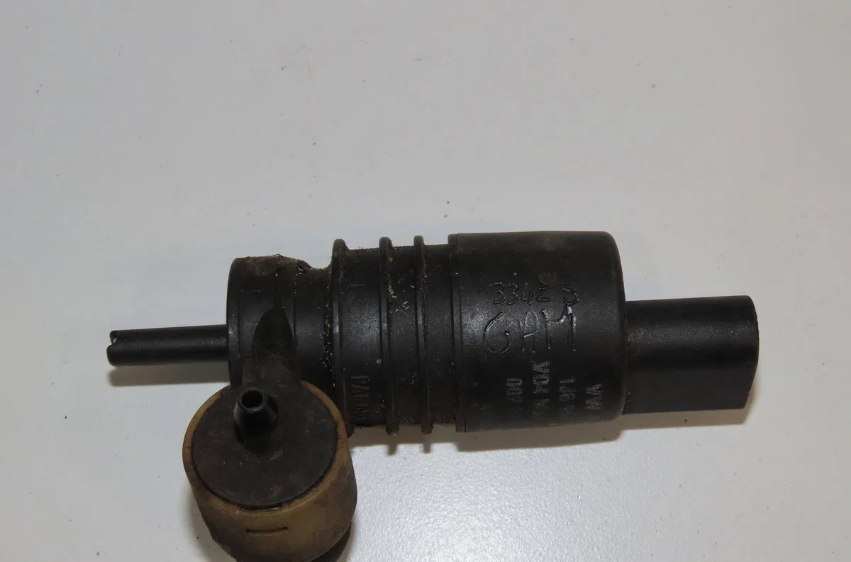 Pompe lave-glace avant Skoda FABIA I (6Y2) 1.9 tdi (2000-2008) 5 portes occasion