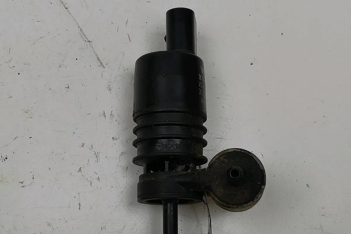 Pompe lave-glace avant Skoda FABIA II Combi (545) 1.4 tdi (2007-2010) occasion
