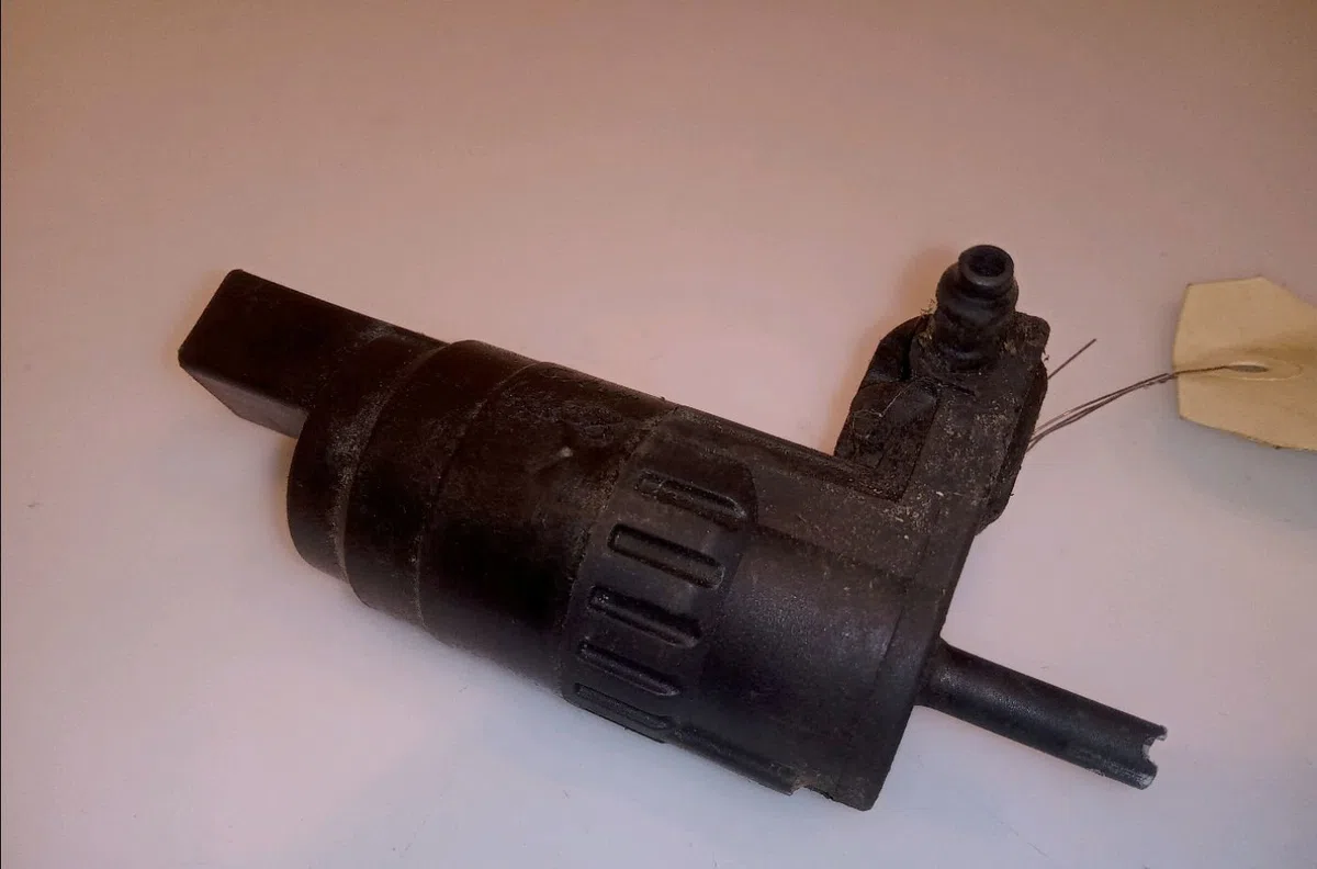 Pompe lave-glace avant Skoda YETI (5L) 2.0 tdi (2011-2017) occasion