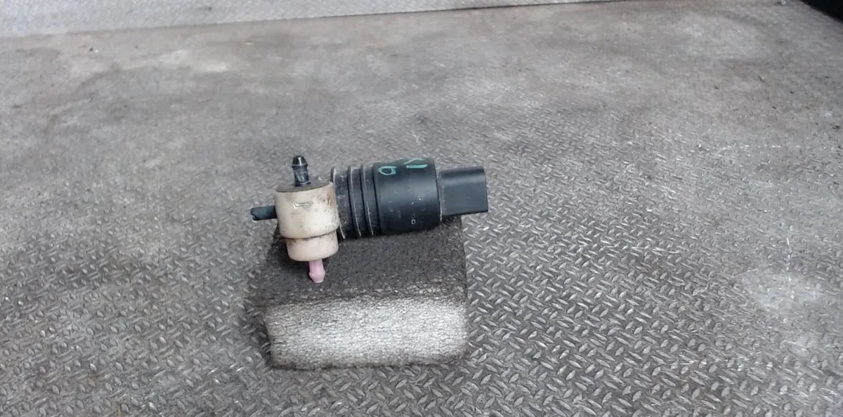 Pompe lave-glace avant SUZUKI IGNIS 2  IGNIS 2 occasion