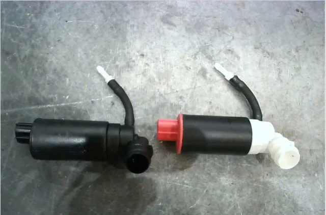 Pompe lave-glace avant Toyota COROLLA (_E12_) 1.6 vvt-i (zze121_) (2002-2006) occasion