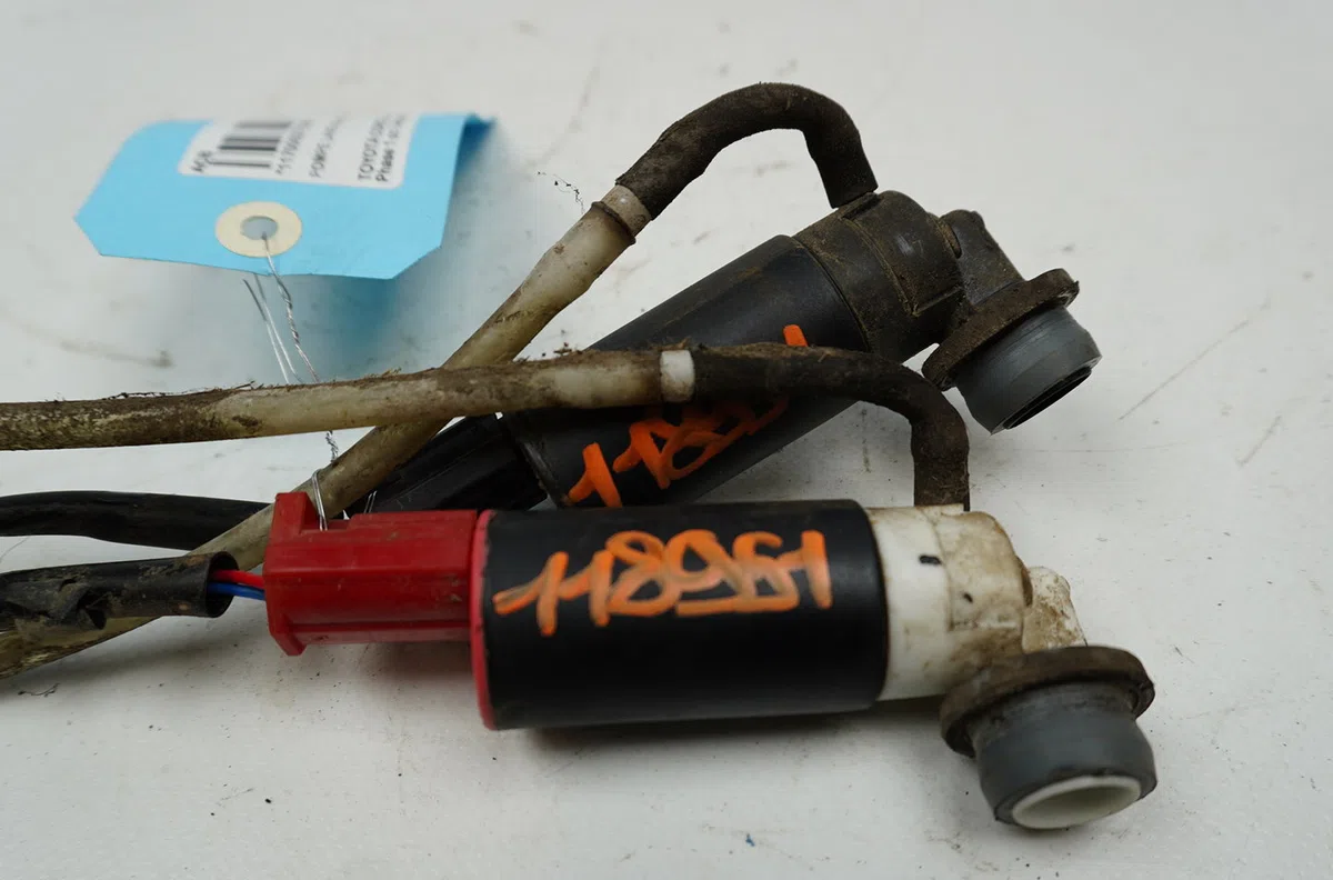 Pompe lave-glace avant Toyota COROLLA Verso (ZER_, ZZE12_, R1_) 2.2 d-4d (aur10_) (2005-2009) 5 portes occasion