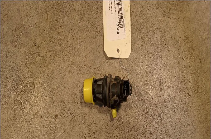 Pompe lave-glace avant Toyota RAV 4 II (_A2_) 2.0 d 4wd (cla20_, cla21_) (2001-2005) occasion