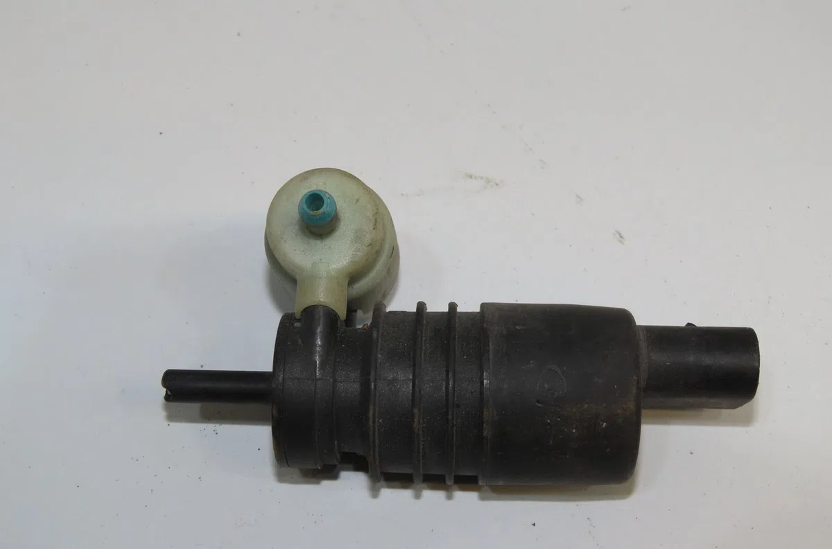 Pompe lave-glace avant VOLKSWAGEN BORA 2000 occasion