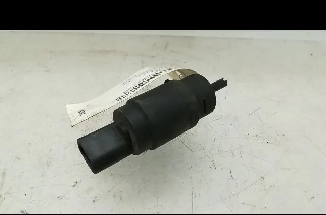 Pompe lave-glace avant VOLKSWAGEN BORA 2003 occasion