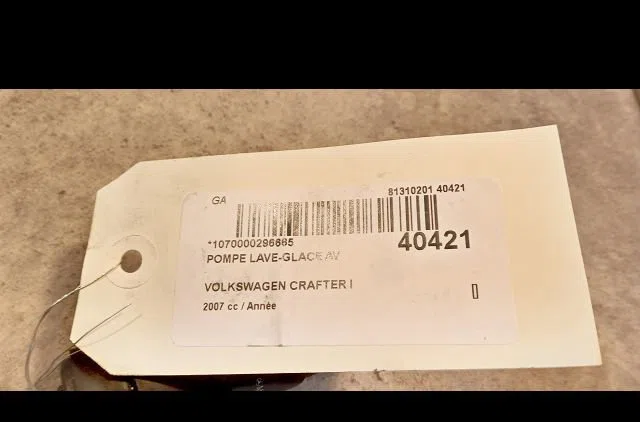 Pompe lave-glace avant Volkswagen CRAFTER 30-50 Camion plate-forme-Châssis (2F_) 2.5 tdi (2006-2011) occasion