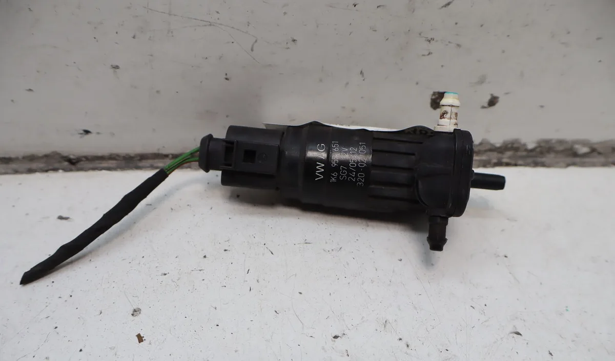 Pompe lave-glace avant Volkswagen GOLF PLUS V (5M1, 521) 1.4 tsi (2006-2008) occasion
