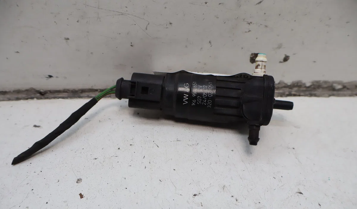 Pompe lave-glace avant Volkswagen GOLF PLUS V (5M1, 521) 1.4 tsi (2006-2008) occasion