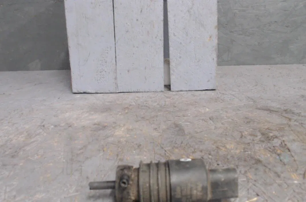 Pompe lave-glace avant VOLKSWAGEN PASSAT 5  PASSAT 5 BREAK occasion