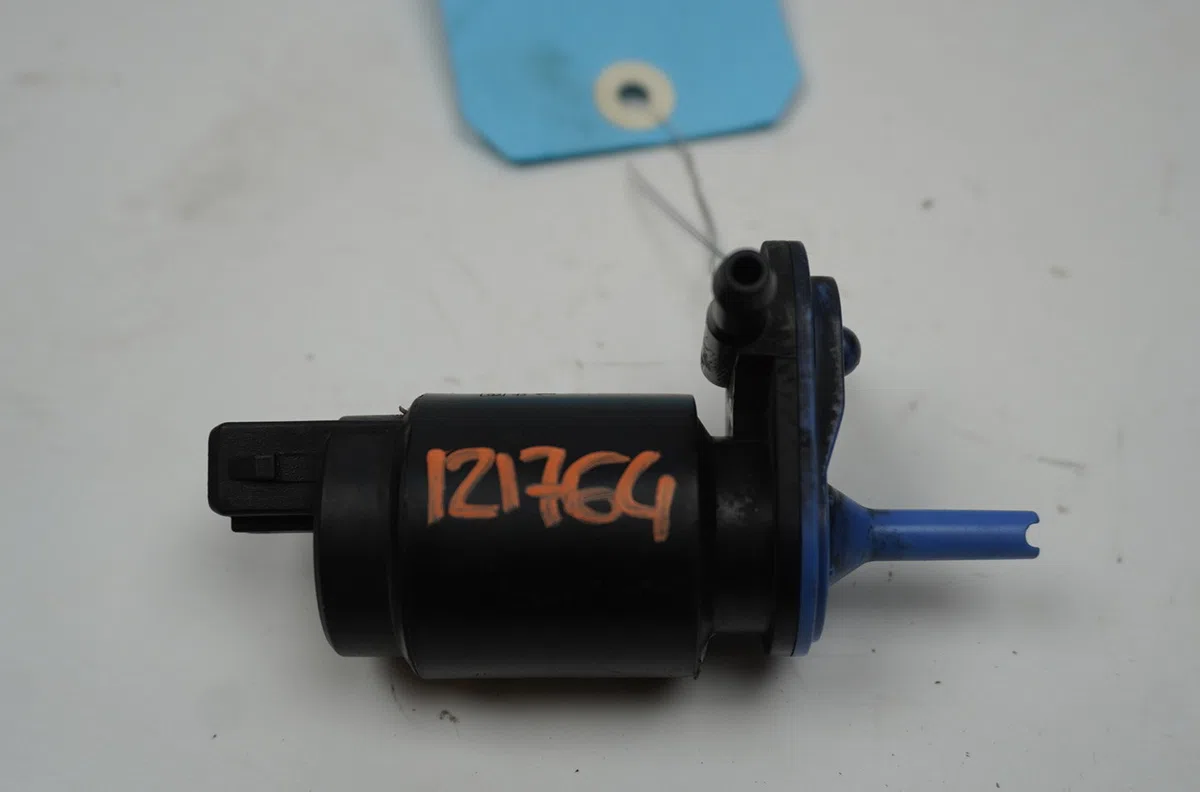 Pompe lave-glace avant Volkswagen PASSAT B3-B4 Variant (3A5, 35I) 1.9 tdi (1993-1997) occasion