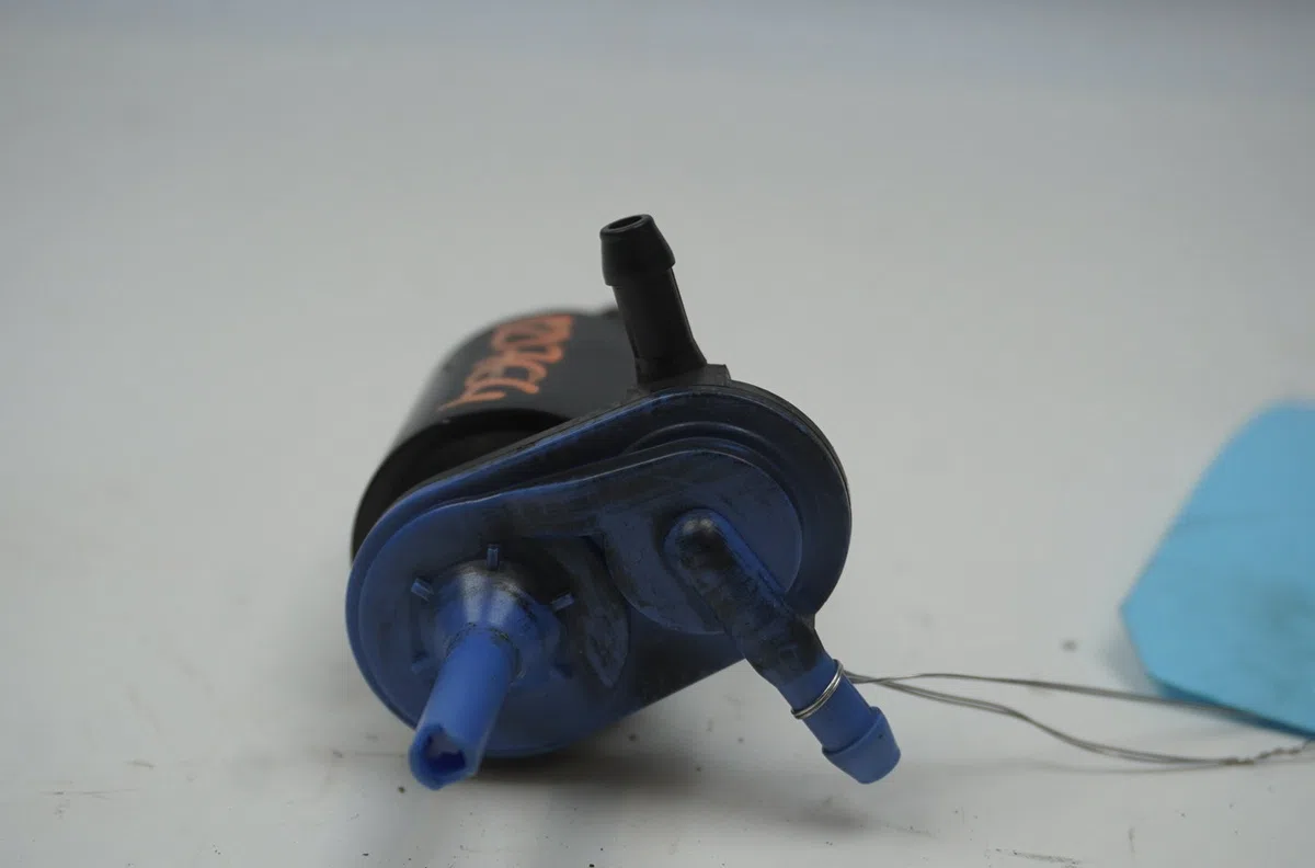 Pompe lave-glace avant Volkswagen PASSAT B3-B4 Variant (3A5, 35I) 1.9 tdi (1993-1997) occasion