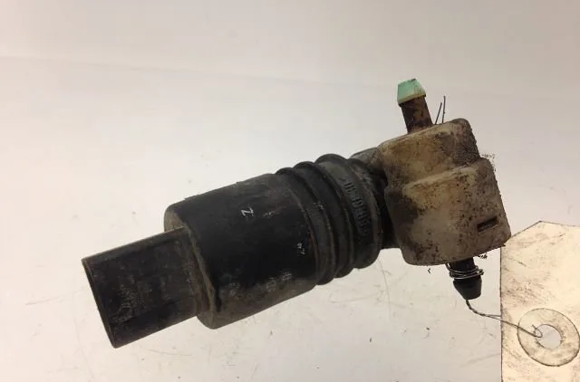 Pompe lave-glace avant Volkswagen PASSAT B5.5 Variant (3B6) 1.9 tdi (2000-2005) 5 portes occasion