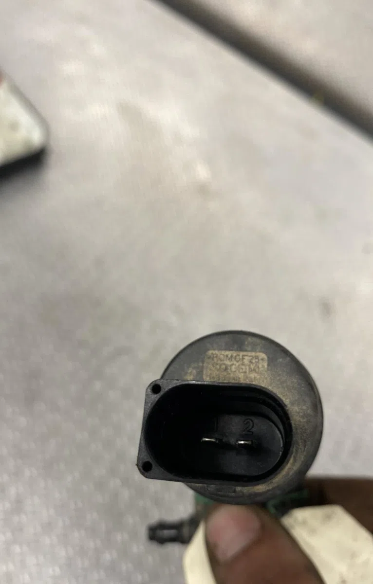 Pompe lave-glace avant Volkswagen SCIROCCO III (137, 138) 2.0 tdi (2010-2017) occasion