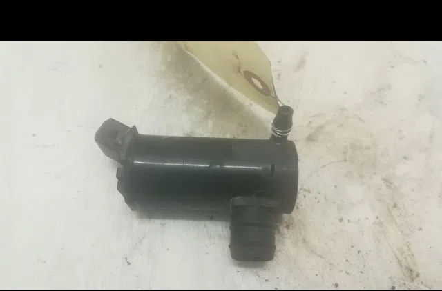 Pompe lave-glace avant Volvo S80 I (184) 2.5 tdi (1999-2006) occasion