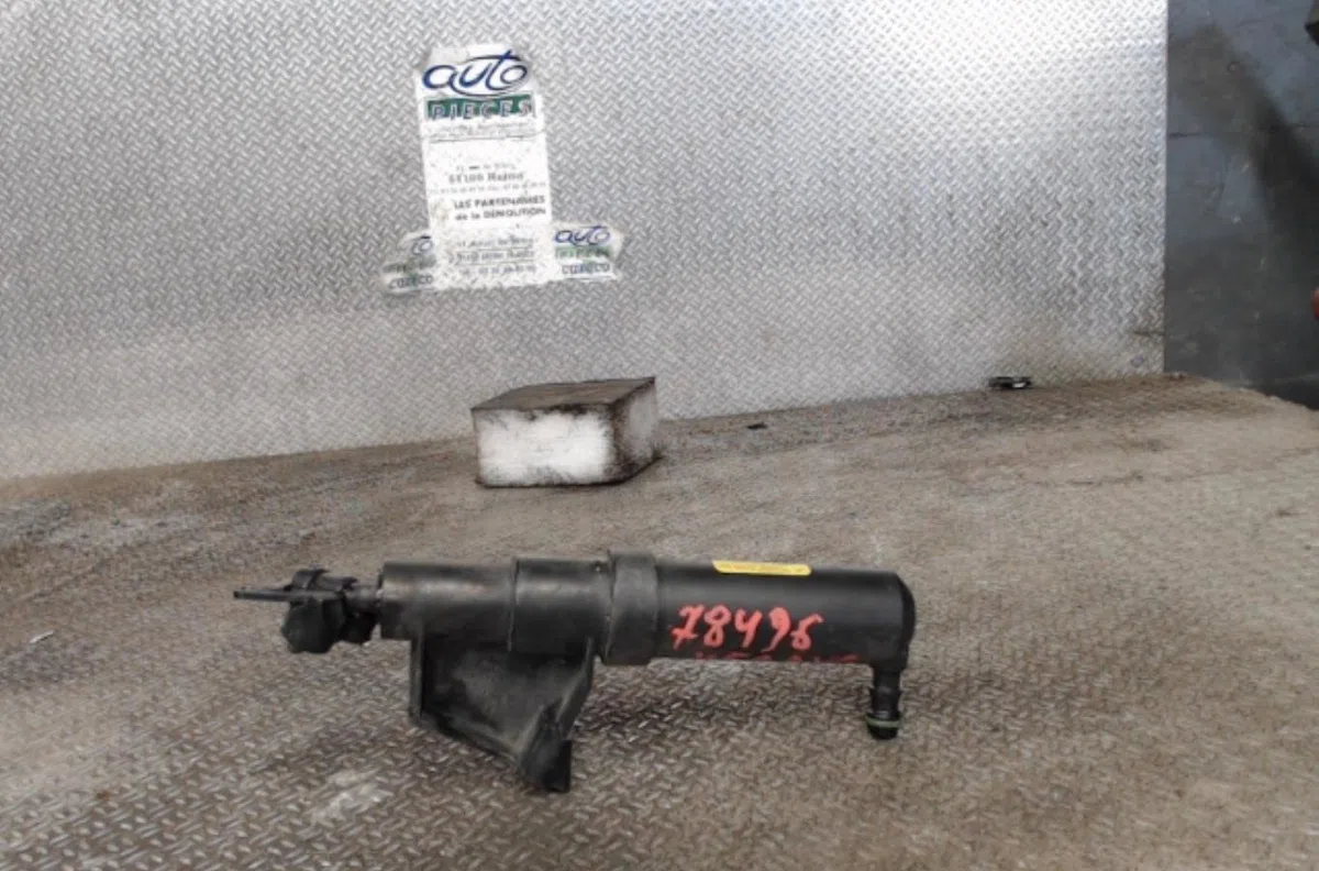 Pompe lave-glace avant VOLVO V 50  V 50 PHASE 1 BREAK occasion