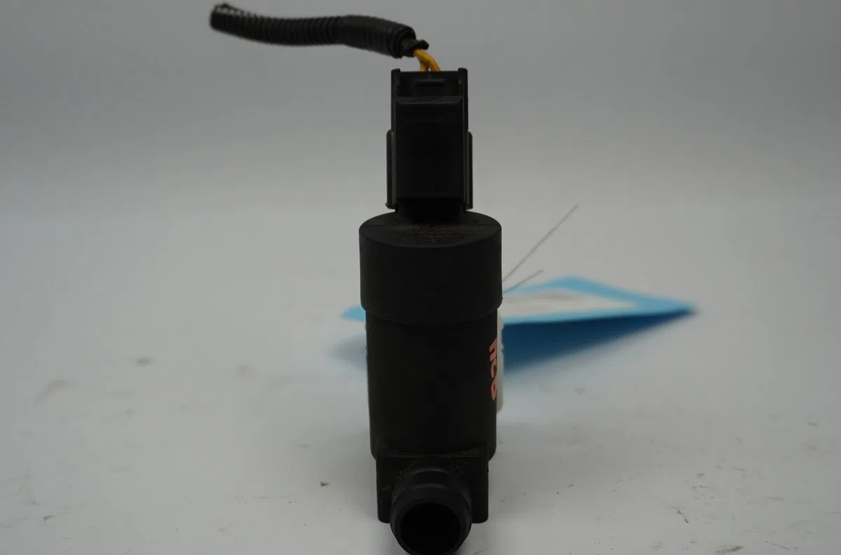 Pompe lave-glace avant Volvo V70 II (285) D5 awd (2002-2007) occasion
