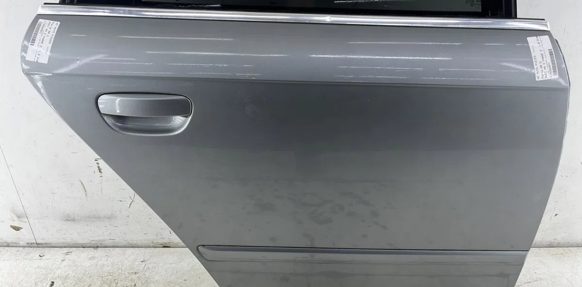 Porte arrière droite AUDI A4 2 PHASE 2 occasion