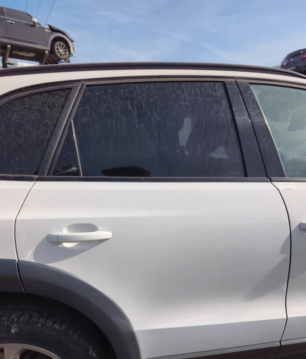 Porte arrière droite Audi Q5 (8RB) 3.0 tdi quattro (2008-2017) occasion