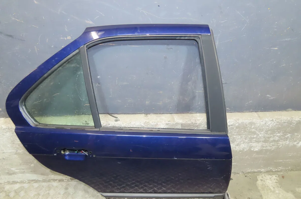 Porte arrière droite Bmw 3 (E30) 318 i (1984-1988) occasion