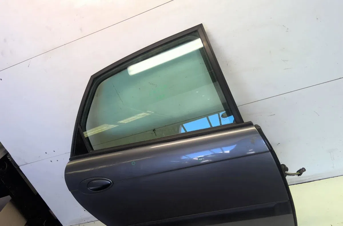 Porte arrière droite Citroen C5 II (RC_) 1.6 hdi (rc8hzb) (2004-2008) occasion