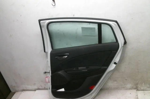 Porte arrière droite Fiat BRAVO II (198_) 2.0 d multijet (198axn1b) (2008-2014) occasion