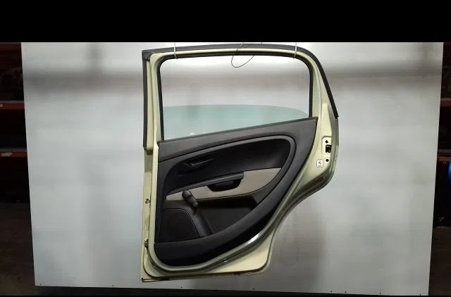 Porte arrière droite Fiat GRANDE PUNTO (199_) 1.3 d multijet (199.axd11, 199.axd1a, 199.axd1b,... (2005-2010) 5 portes o