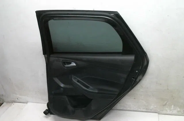 Porte arrière droite Ford FOCUS III Turnier 1.6 tdci (2010) occasion