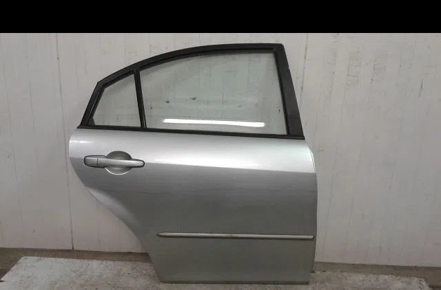Porte arrière droite Mazda 6 Hatchback (GG) 1.8 (2002-2007) 5 portes occasion