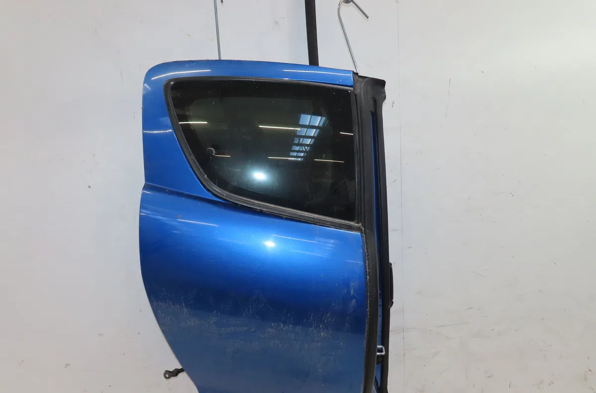 Porte arrière droite MAZDA RX8 1.3i occasion