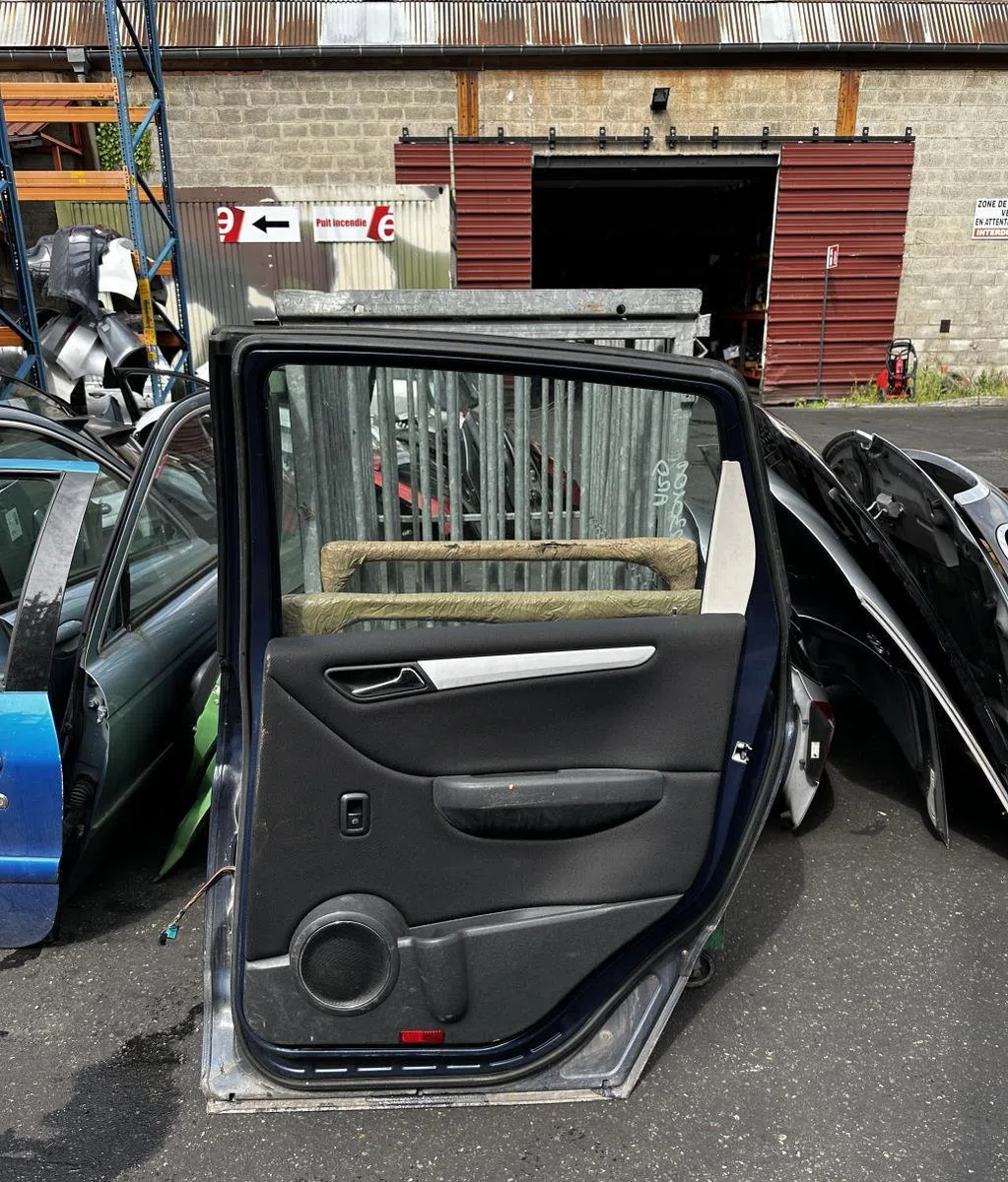 Porte arrière droite Mercedes-benz CLASSE B Sports Tourer (W245) B 180 (245.232) (2009-2011) occasion