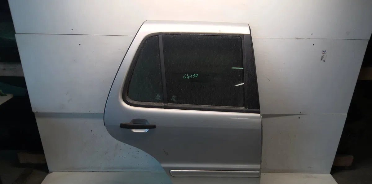 Porte arrière droite Mercedes-benz CLASSE M (W163) Ml 270 cdi (163.113) (1999-2005) occasion