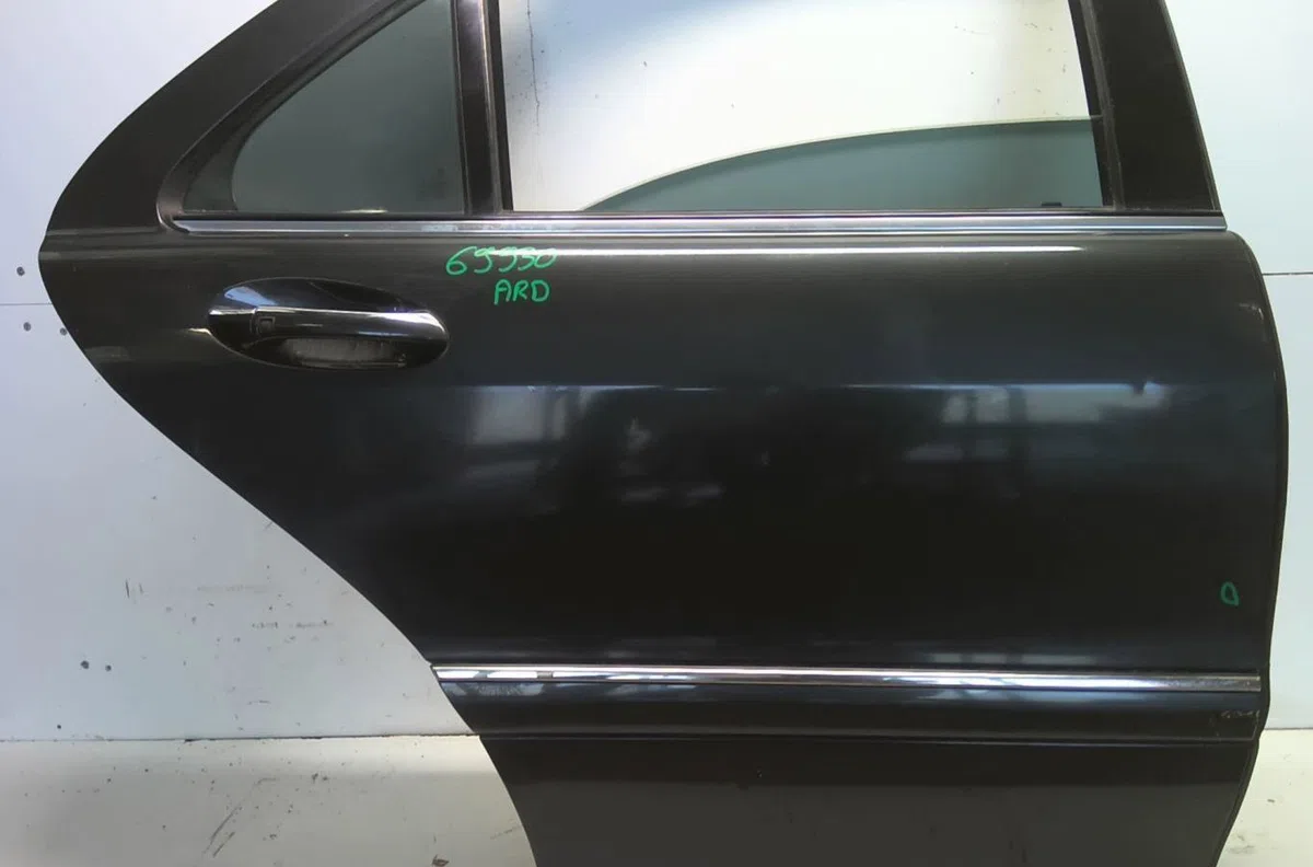 Porte arrière droite Mercedes-benz CLASSE S (W220) S 320 cdi (220.025, 220.125) (2002-2005) occasion