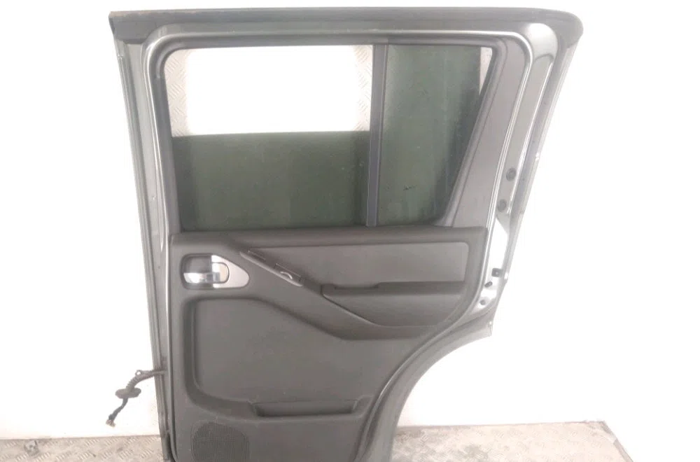 Porte arrière droite Nissan PATHFINDER III (R51) 2.5 dci 4wd (2005) occasion