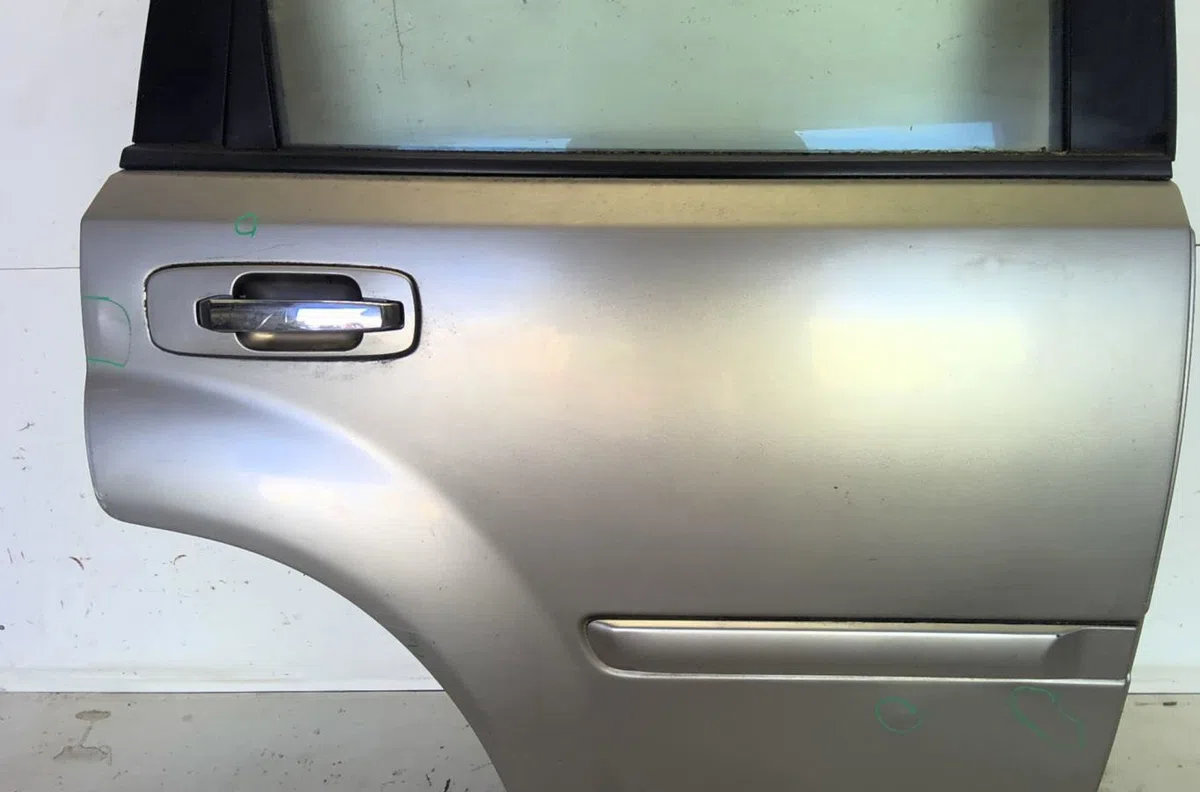 Porte arrière droite Nissan X-TRAIL I (T30) 2.2 di 4x4 (2001-2005) occasion