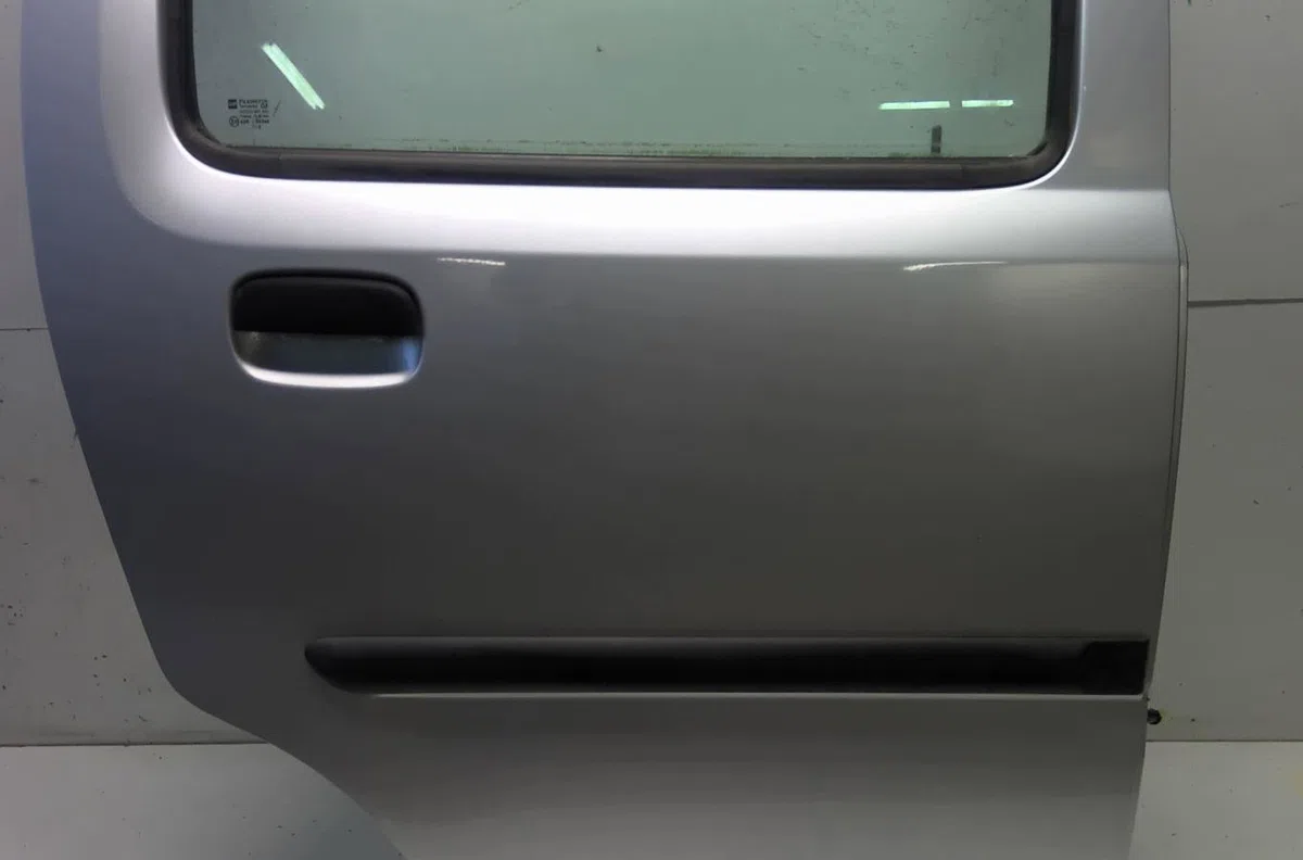 Porte arrière droite Opel AGILA (A) (H00) 1.2 16v (f68) (2000-2007) occasion