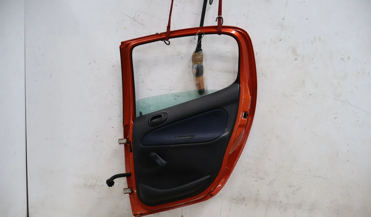 Porte arrière droite Peugeot 206 3-5 portes (2A-C) 1.1 i (1998-2007) occasion
