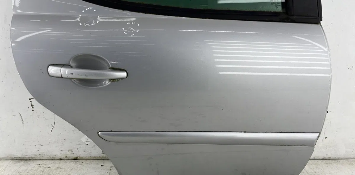 Porte arrière droite PEUGEOT 207 PHASE 1 BREAK occasion