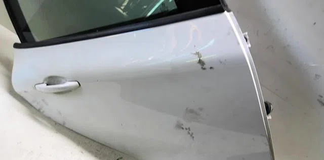 Porte arrière droite Peugeot 208 I (CA_, CC_) 1.5 bluehdi 100 (2018) occasion