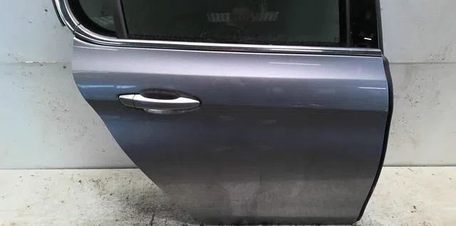 Porte arrière droite Peugeot 308 II (LB_, LP_, LW_, LH_, L3_) 1.2 thp 110 (2013-2021) occasion