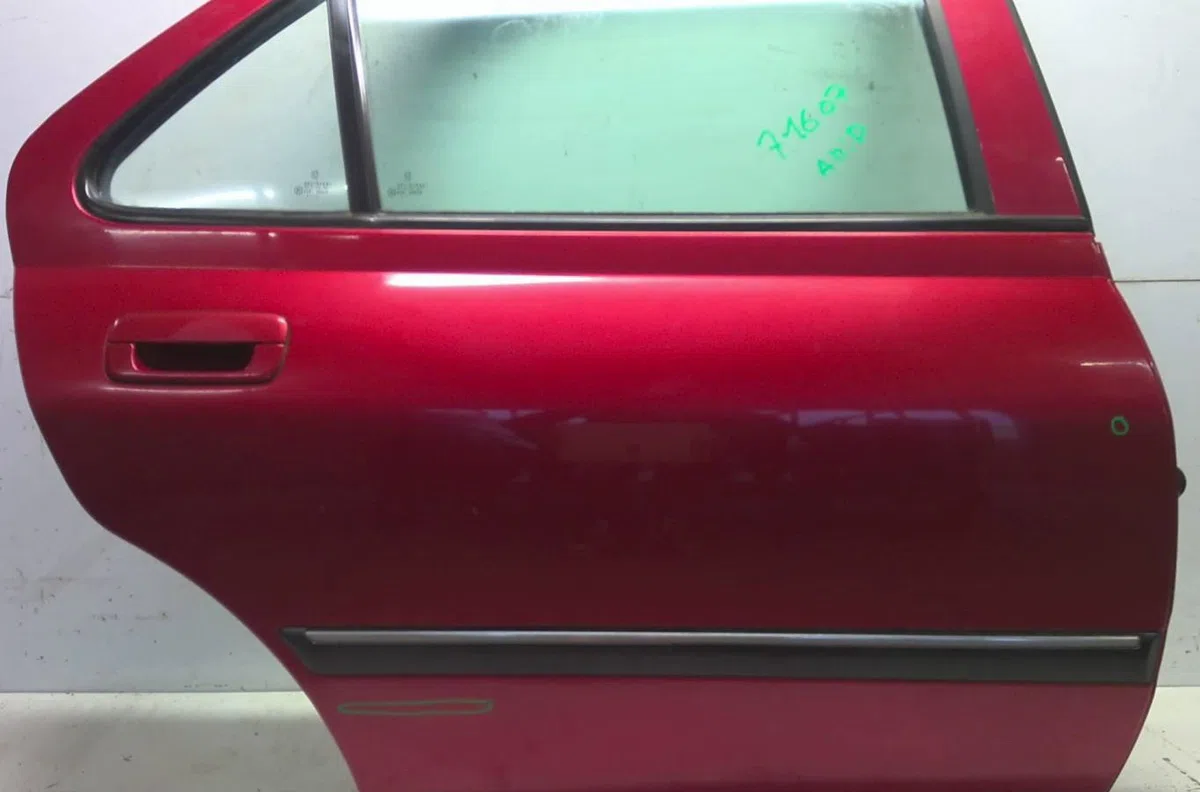 Porte arrière droite Peugeot 406 (8B) 1.8 16v (1995-2000) occasion