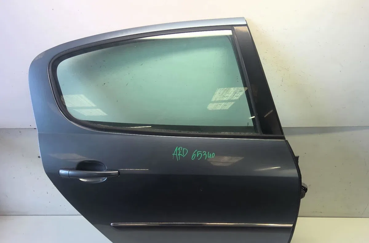 Porte arrière droite Peugeot 407 (6D_) 2.0 hdi 135 (6drhrh, 6drhre, 6drhrg, 6drhrj) (2004-2010) 4 portes occasion