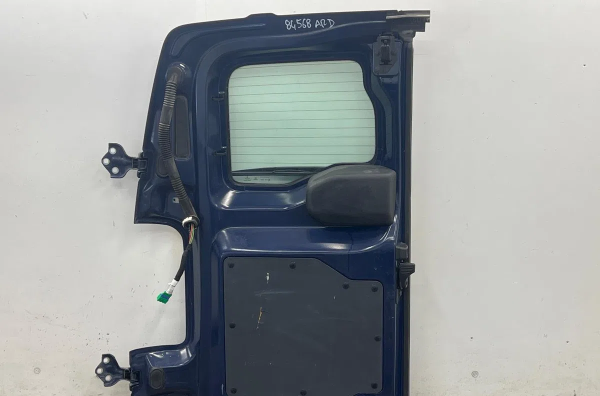 Porte arrière droite PEUGEOT TRAVELLER PHASE 1 occasion
