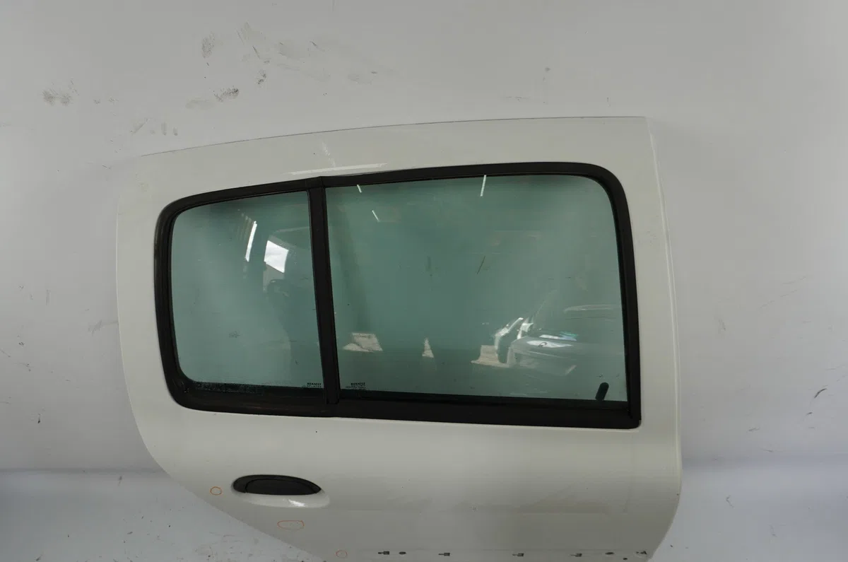 Porte arrière droite Renault CLIO II (BB_, CB_) 1.2 16v (bb05, bb0w, bb11, bb27, bb2t, bb2u, bb2v, cb05,... (2001-2016) 