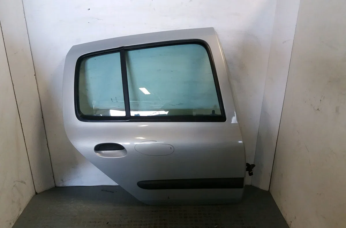 Porte arrière droite Renault CLIO II (BB_, CB_) 1.4 16v (b-cb0p, bb13) (2000-2008) 5 portes occasion