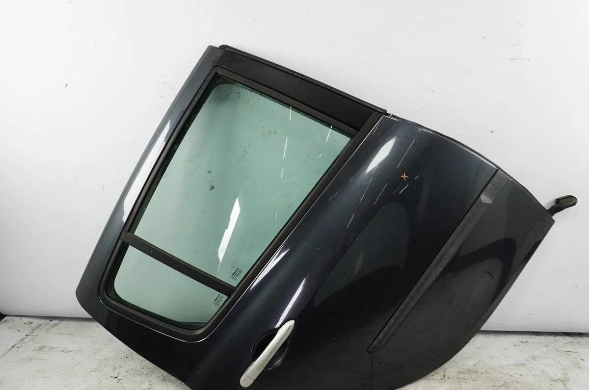 Porte arrière droite Renault CLIO III (BR0-1, CR0-1) 1.6 16v (br05, br0b, br0y, br15, br1j, br1m, br1y, cr0b,... (2005-2